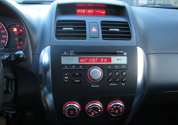 Suzuki SX4 cena 15999 przebieg: 222000, rok produkcji 2008 z Zabłudów małe 232